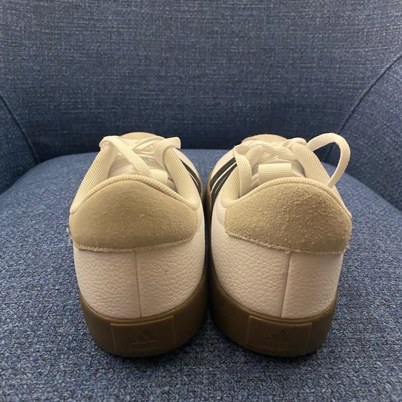 Adidas White and Black Sneakers - Picture 4 of 6